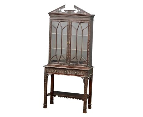 A fine proportioned late 19th century Chippendale Revival mahogany bookcase. Circa 1880. 82x39x180cm 