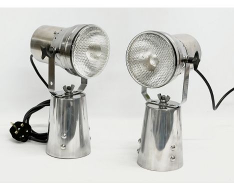 A pair of professionally made vintage stage light Steampunk lamps with Philips bulbs. 28x16x30cm 