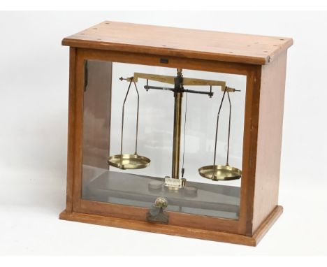 A vintage Griffin &amp; Tatlock LTD scales in case. 45.5x37x41.5cm 