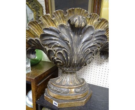 Composition tin lined acanthus leaf planter