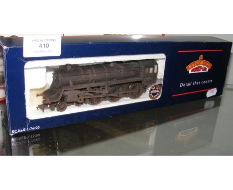 A Bachmann Locomotive and Tender - Model 32-504 - in green 