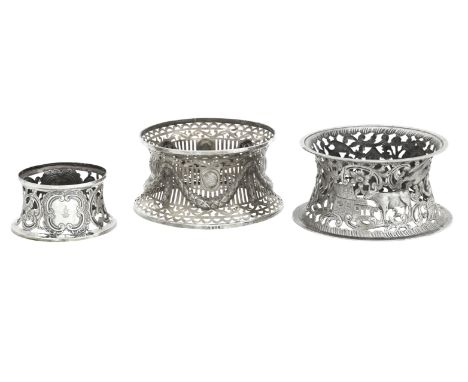 A SILVER DISH RINGGoldsmiths &amp; Silversmiths, Dublin 1914Of typical form, pierced and chased in Rococo form with an 18th c