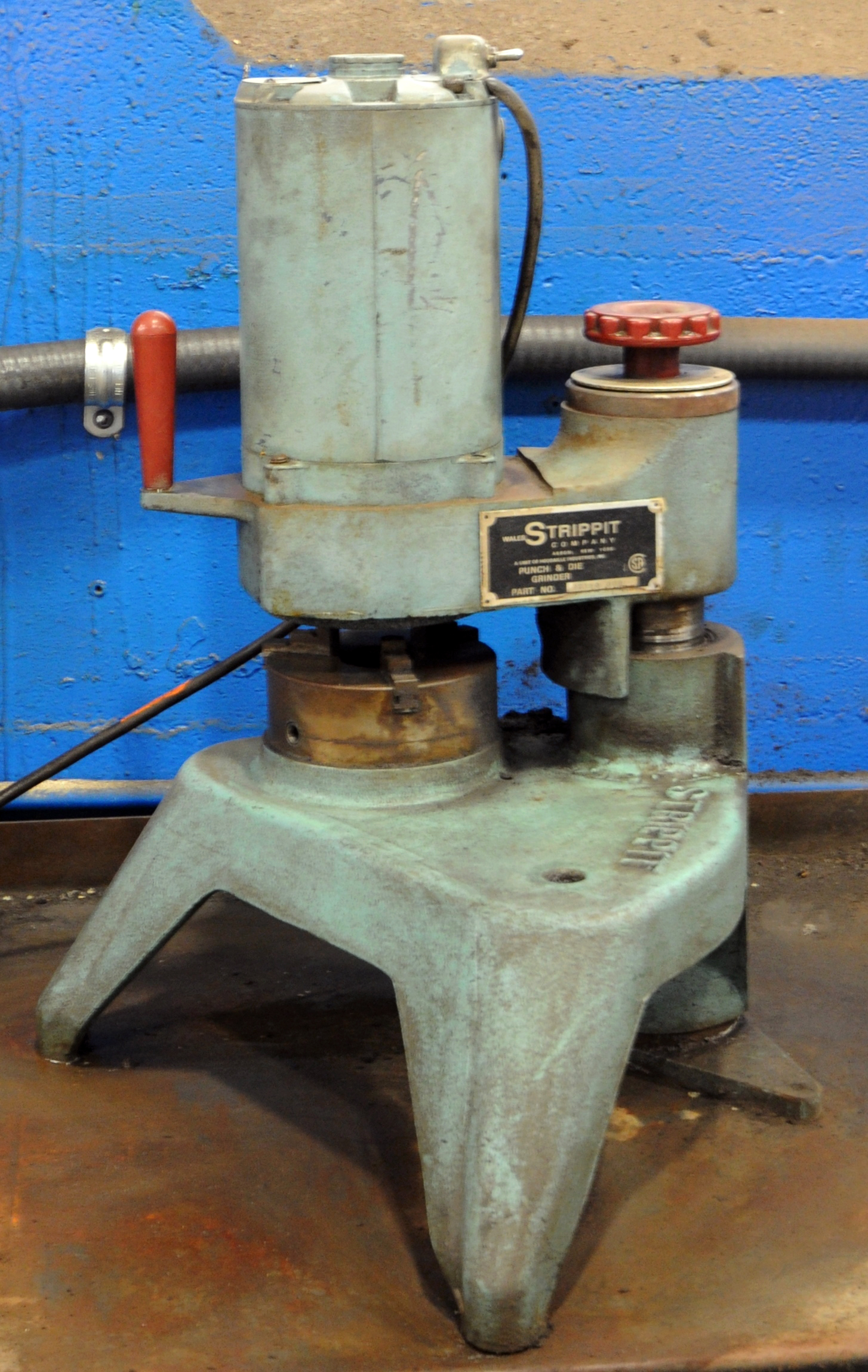 STRIPPIT PUNCH AND DIE GRINDER WITH