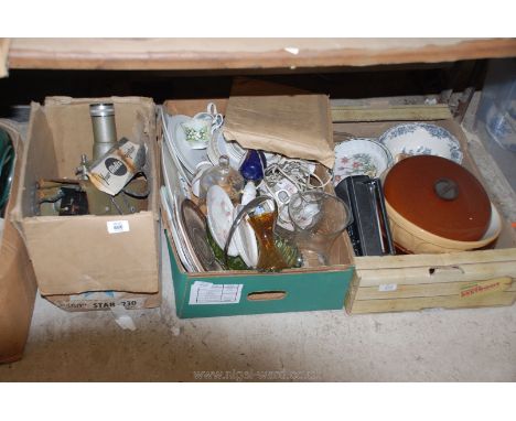 An Aldis projector and 2 boxes miscellaneous glass and china, radio, mixing bowl and crock pot, etc.,