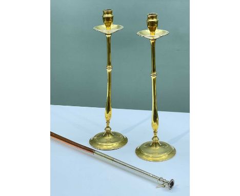 PAIR BRASS CANDLESTICKS & COPPER HUNTING HORN, candlesticks 41cm h, horn 106cm long (3)Comment: one candlestick slightly bent