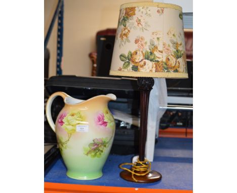 DECORATIVE POTTERY JUG &amp; MAHOGANY COLUMNED TABLE LAMP WITH SHADE     