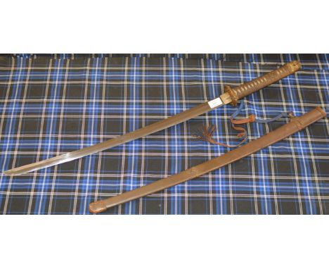 37" JAPANESE WORLD WAR 2 OFFICERS SWORD &amp; SCABBARD, WITH DOCUMENTS FROM THE SCOTTISH CENTRE FOR JAPANESE STUDIES TO TRANS