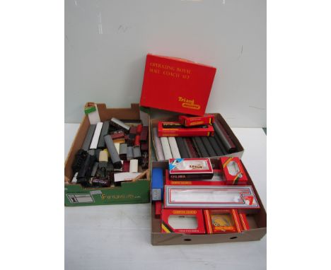 Three boxes of mostly loose 00 gauge rolling stock including Hornby, Lima, etc together with a boxed Tri-ang Operating Royal 