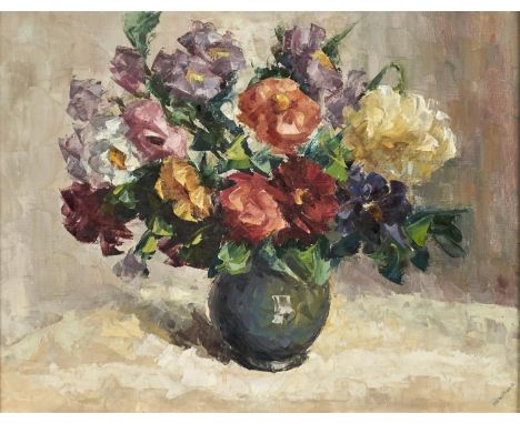 HELEN BUSH, FL MID 20TH CENTURY - A FLOWERPIECE, SIGNED, OIL ON BOARD, 34 X 44CM Good condition, possibly requiring a light c