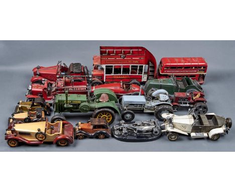 A COLLECTION OF DECORATIVE VINTAGE STYLE PAINTED TINPLATE VEHICLES, TO INCLUDE MORGAN CAR, TRACTORS: MASSEY FERGUSON AND JOHN