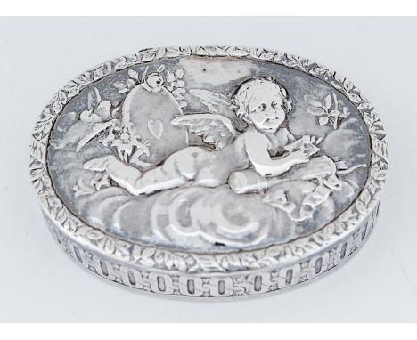 A GERMAN SILVER TRINKET BOX, THE LID DIE STAMPED WITH PUTTO ON A CLOUD, THE SIDES WITH GUILLOCHE, 91MM L, BY LUDWIG NERESHEIM