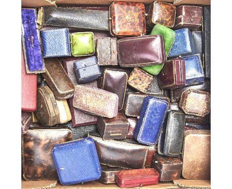 MISCELLANEOUS ANTIQUE AND VINTAGE LEATHER AND OTHER JEWEL BOXES, VARIOUS, MAINLY BRITISH, LONDON AND PROVINCIAL JEWELLERS, LA