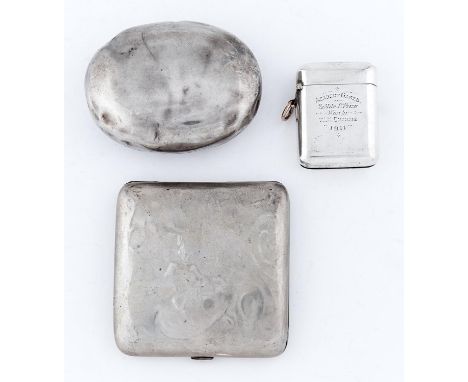 AN EDWARDIAN SILVER VESTA CASE OF HEAVY GAUGE,&nbsp; ENGRAVED ACADEMY GAMES HALF MILE FIRST PRIZE WON BY W M CRABBIE 1911, 9C