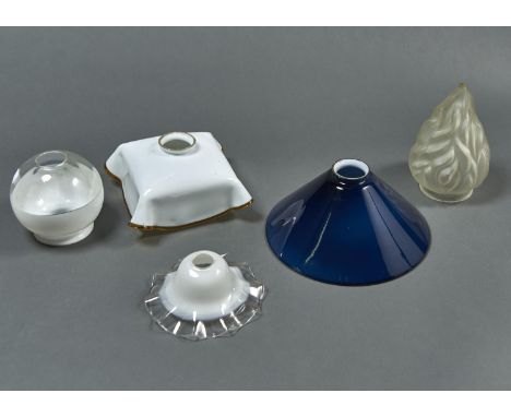 FIVE GLASS OIL OR ELECTRIC LAMP SHADES, EARLY 20TH C AND LATER, FLAMBEAU SHADE 18CM H Good condition
