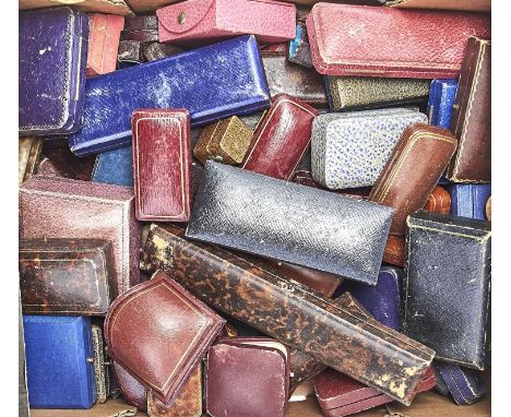 MISCELLANEOUS ANTIQUE AND VINTAGE LEATHER AND OTHER JEWEL BOXES, VARIOUS, MAINLY BRITISH, LONDON AND PROVINCIAL JEWELLERS, LA