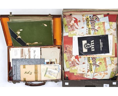 A POSTCARD ALBUM AND MISCELLANEOUS VINTAGE PHOTOGRAPHS AND LOOSE POSTCARDS, ETC 
