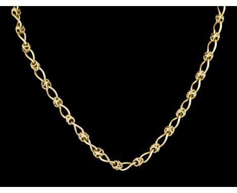 A 9ct Gold Oval Link and Rope Twist Necklace, 400mm in length, gross weight 15.8gThe item presents in good overall condition 