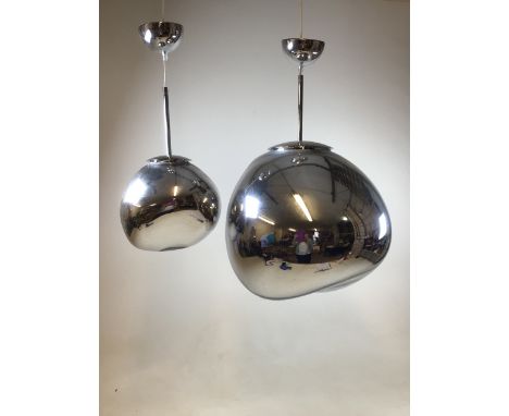 Tom Dixon large chrome and small chrome melt pendant light fittings in chrome melt design. Translucent when on and mirror-fin