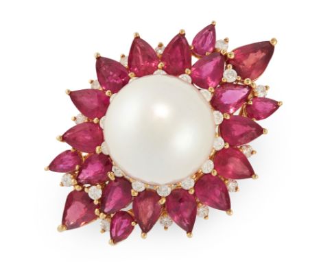 A PEARL, RUBY AND DIAMOND RING in 18ct yellow gold, set with a pearl of 14.2mm in a border of round cut diamonds and pear cut