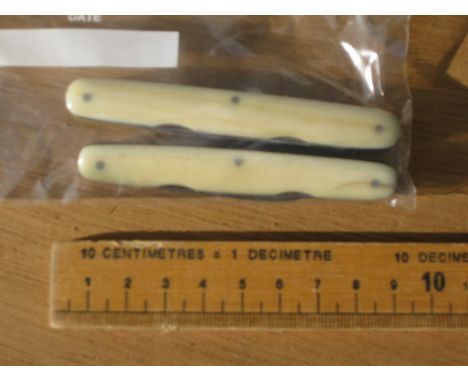 Old Vintage Antique - 2 x bone handled pen knives