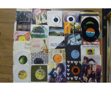 Mixed singles, including Rolling Stones. UK P&amp;P Group 2 (£20+VAT for the first lot and £4+VAT for subsequent lots)