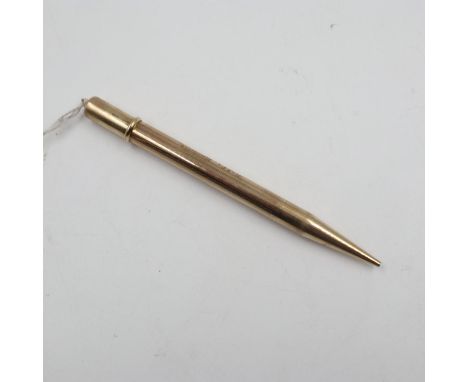 9ct gold vintage propelling pencil, 21.2g. UK P&amp;P Group 1 (£16+VAT for the first lot and £2+VAT for subsequent lots)