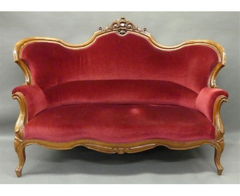   Sitzgarnitur  Wiener Barock, Sofa, 2 Sessel, 3 Stühle, 2 Fußschemel, Nussbaum, beschnitzt, roter Samtbezug,           