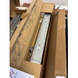 LOT: (3) coulisses pour serveur