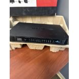 LOT: Commutateur 24 port +patch panel