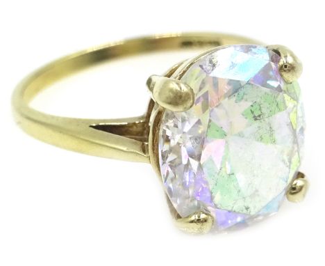 9ct gold mystic topaz ring, hallmarked Condition Report 3.2gm, size NClick here for further images, condition, auction times 