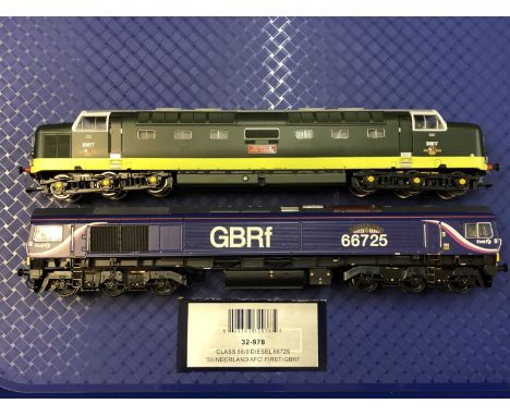 Bachmann - 32-978 Class 66/9 Diesel 66725 'Sunderland AFC' First/GBRF and D9017 'The Durham Light Infantry', two unboxed loco