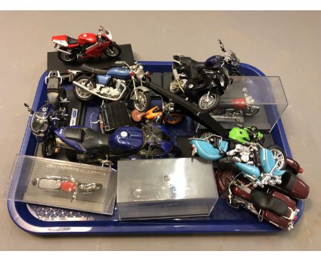 Fourteen various die cast model motorcycles. (14)