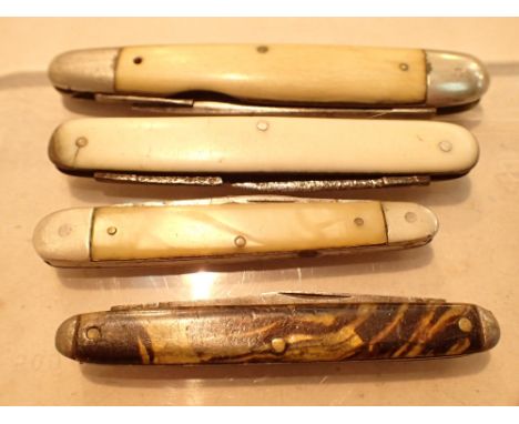 Four mixed vintage penknives