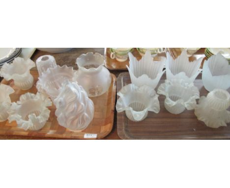 Tray of frosted glass, frilled and other decorated light fittings. (8)