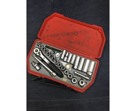 LOT OF TOOLS AND ACCESSORIES, including a toolkit containing screwdrivers, etc, a Mr Teng Tools 39 socket set, a drill bit se