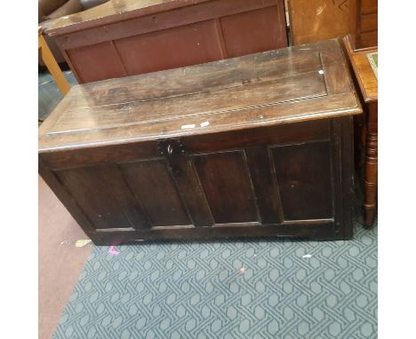 17THC OAK COFFER