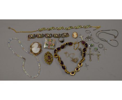 Small mixed lot of silver and vintage costume jewellery