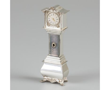 With many details. Netherlands, H. Hooijkaas, Schoonhoven, 1983, hallmarks: lion, Minerva, maker's mark, y - light wear. 101 