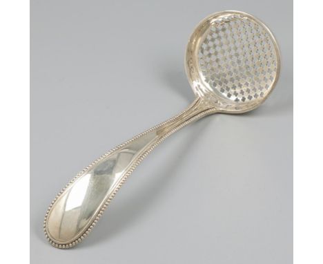 ''Hollands Rondfilet" or Dutch Round Filet, with pearl rim and openwork bowl. The Netherlands, Amsterdam, Jan Hendrik Eversba