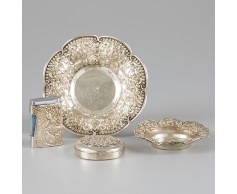 Consisting of a bowl, coaster / ashtray, snuff box and lighter. Indonesia / Thailand, 20th century, hallmarks: unknown maker'