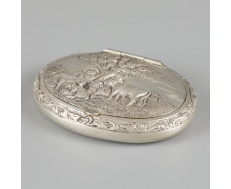 Oval model with moulded decorations in relief. Netherlands, Haarlem, Th. &amp; P. Moerkerk, 1928, hallmarks: lion, Minerva, m