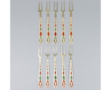 Gilded sleek finish with enamel inlay. Russia, 20th century, hallmarks: unknown hallmarks - signs of wear. 57 grams, 84 Zolot