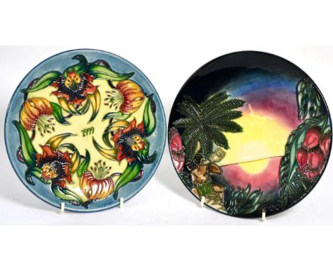 Moorcroft pottery: Anna Lily 1999 year plate, no. 553/750 designed by Nicola Slaney, 22cm diameter, (boxed with catalogue) an