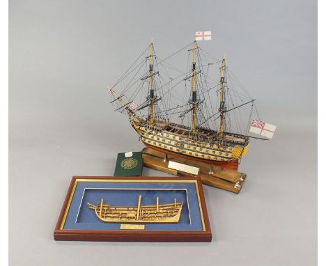 A nauticalia HMS Victory model with victory oak plinth, Vice Admiral Edition, Edition No.051/821 and a glazed Mary Rose displ