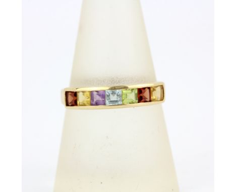 A 9ct yellow gold ring set with amethyst, aquamarine, tourmaline, peridot and citrine, (R ).