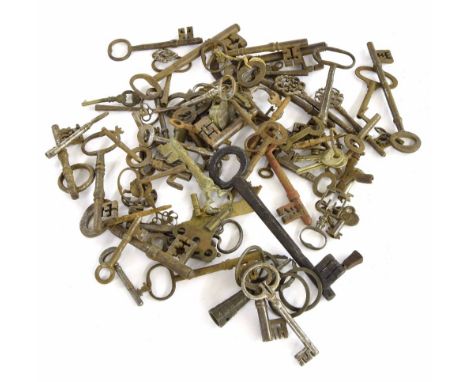 Large collection of antique/vintage keys