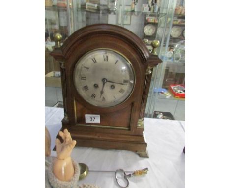A 19th century mahogany bracket clock