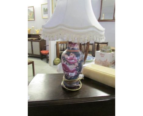 An oriental style table lamp