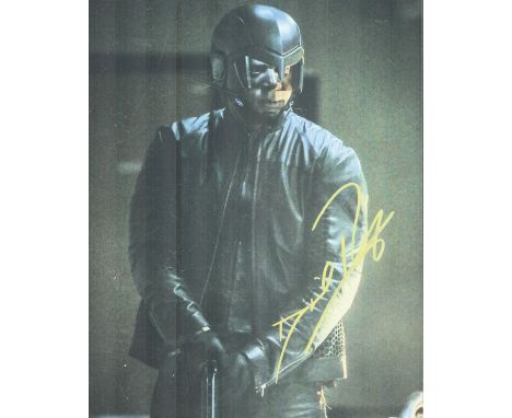 David Ramsey signed 10x8 inch Arrow colour photo. Good Condition. All autographs come with a Certificate of Authenticity. We 