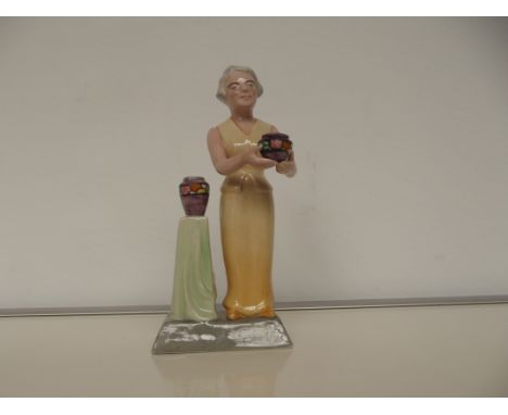 Manor Limited Editions The Pottery Ladies Charlotte Rhead, 366/100, height 16cm